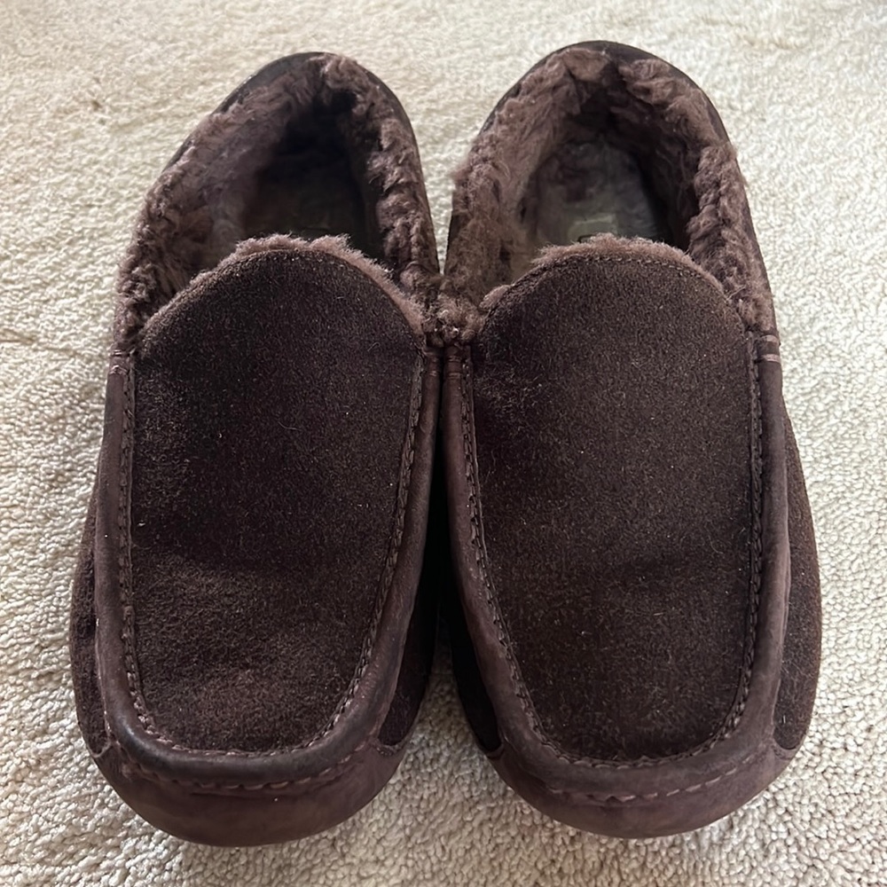 Mens UGG Ascot brown slippers size 10